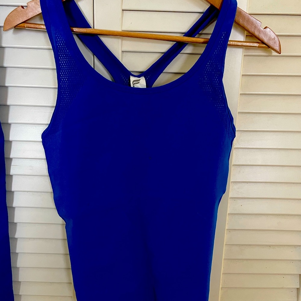 Matching Set Fabletics Open work racer back scoop neck tank and leggings blue L